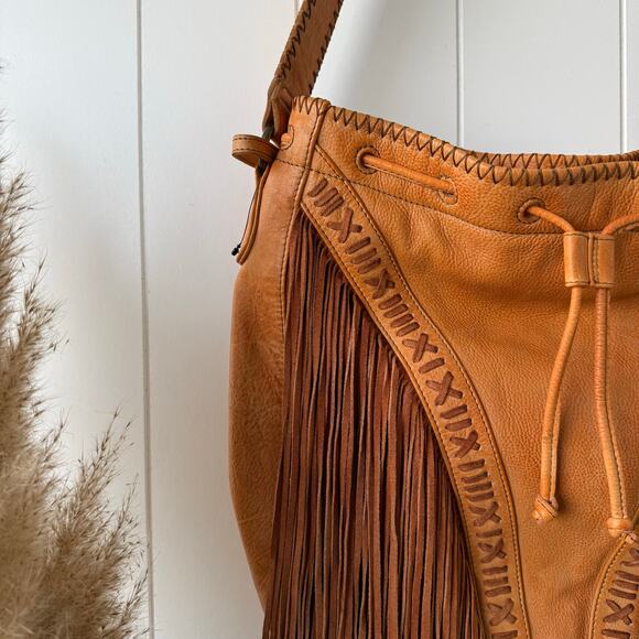 SOLD -E- Free People leather bag fringe tote boho western - Picture 4 of 12